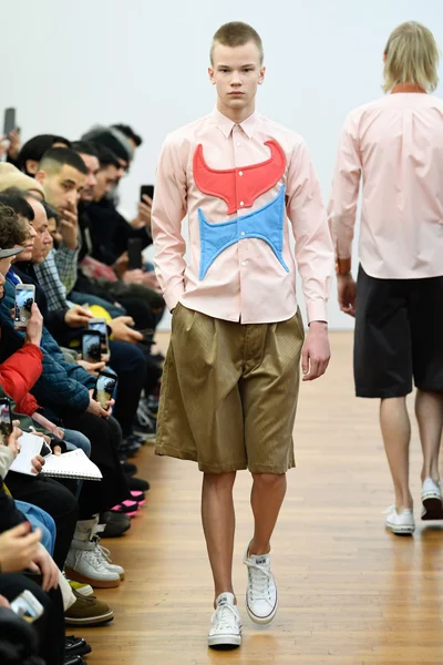 Look 11
